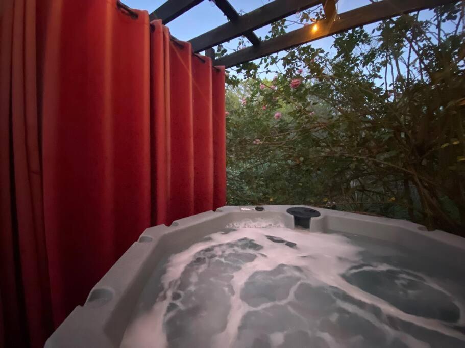 Cottage With Hot Tub And Pool Bandera, Tx. Buitenkant foto